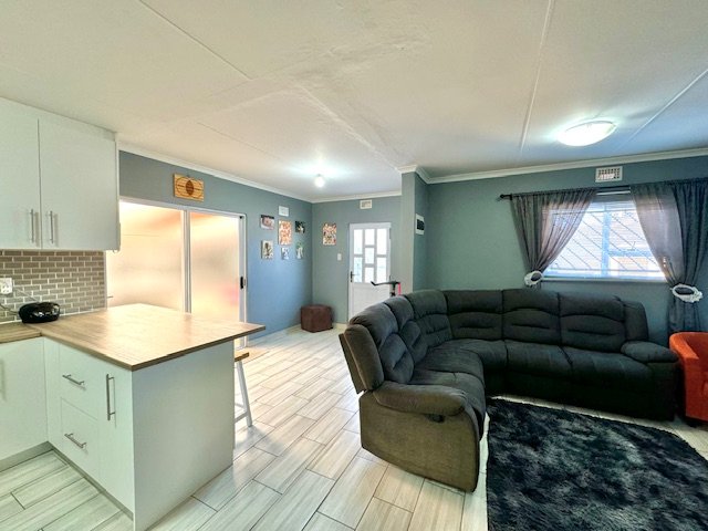 3 Bedroom Property for Sale in Pelican Park Western Cape